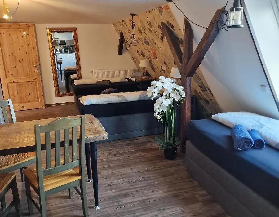 VICTORY GuestHouse - Handwerker Pension-1